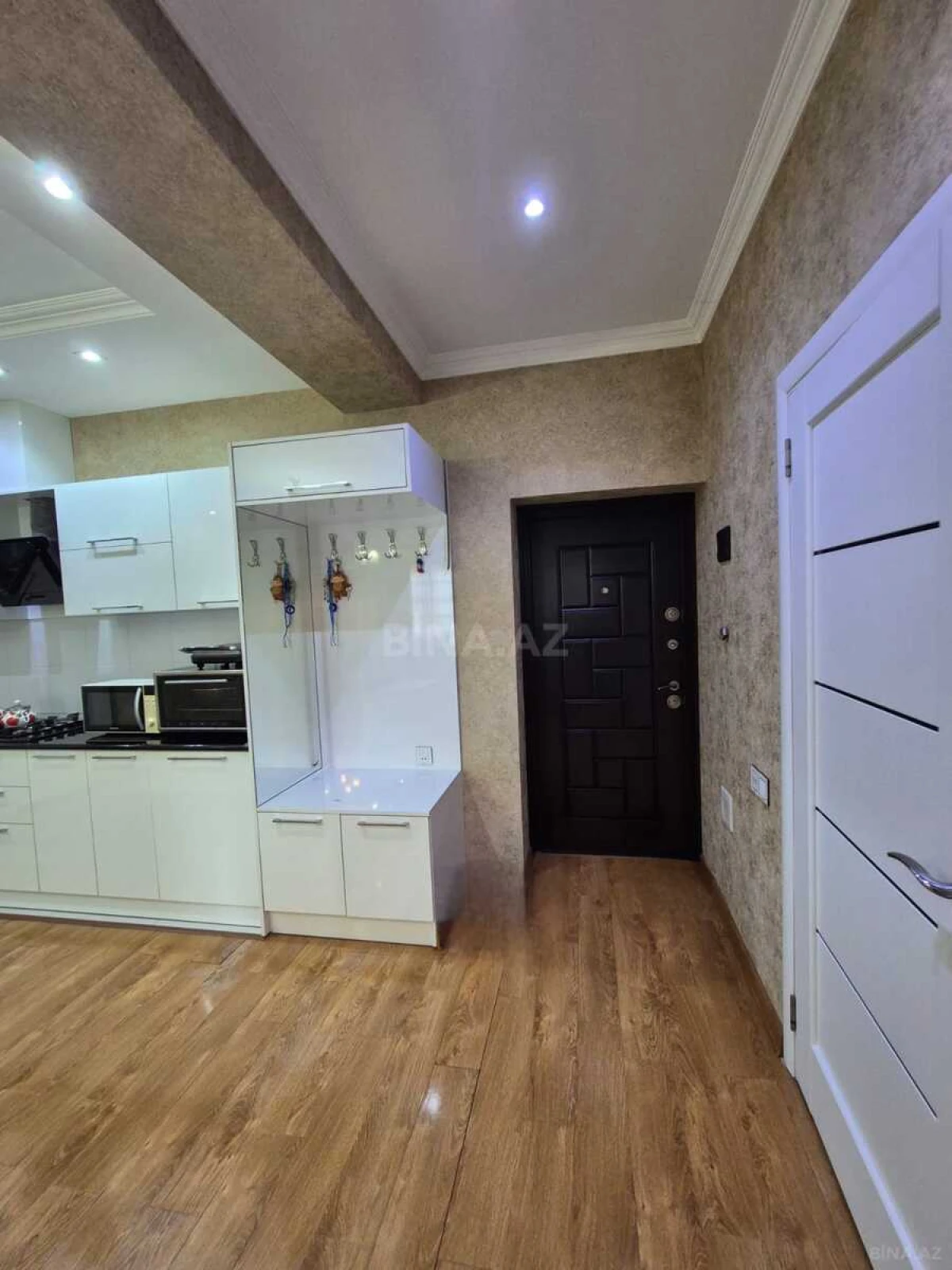 Satılır 2 otaqlı mənzil 57 m²