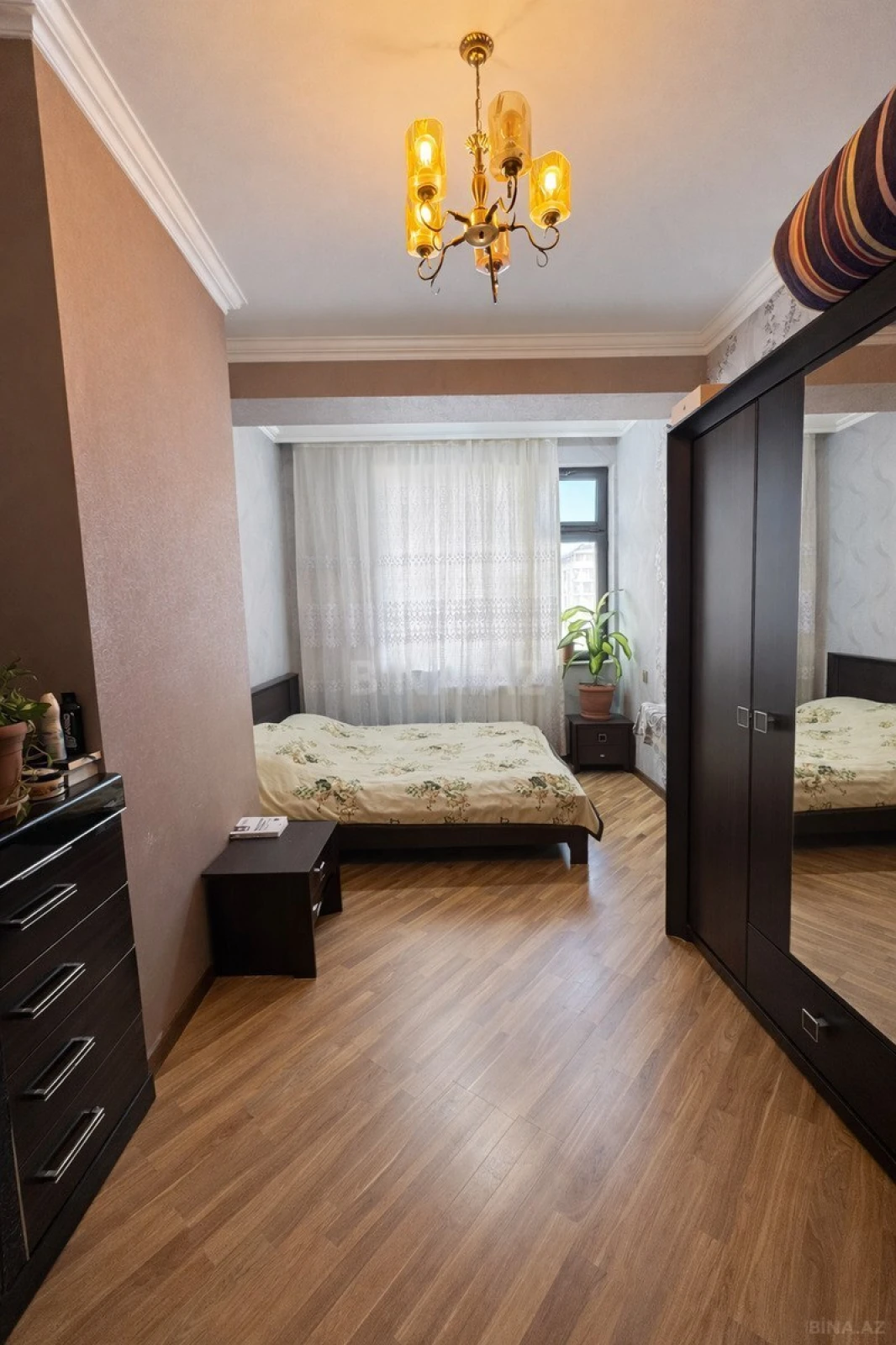 Satılır 3 otaqlı mənzil 96 m²