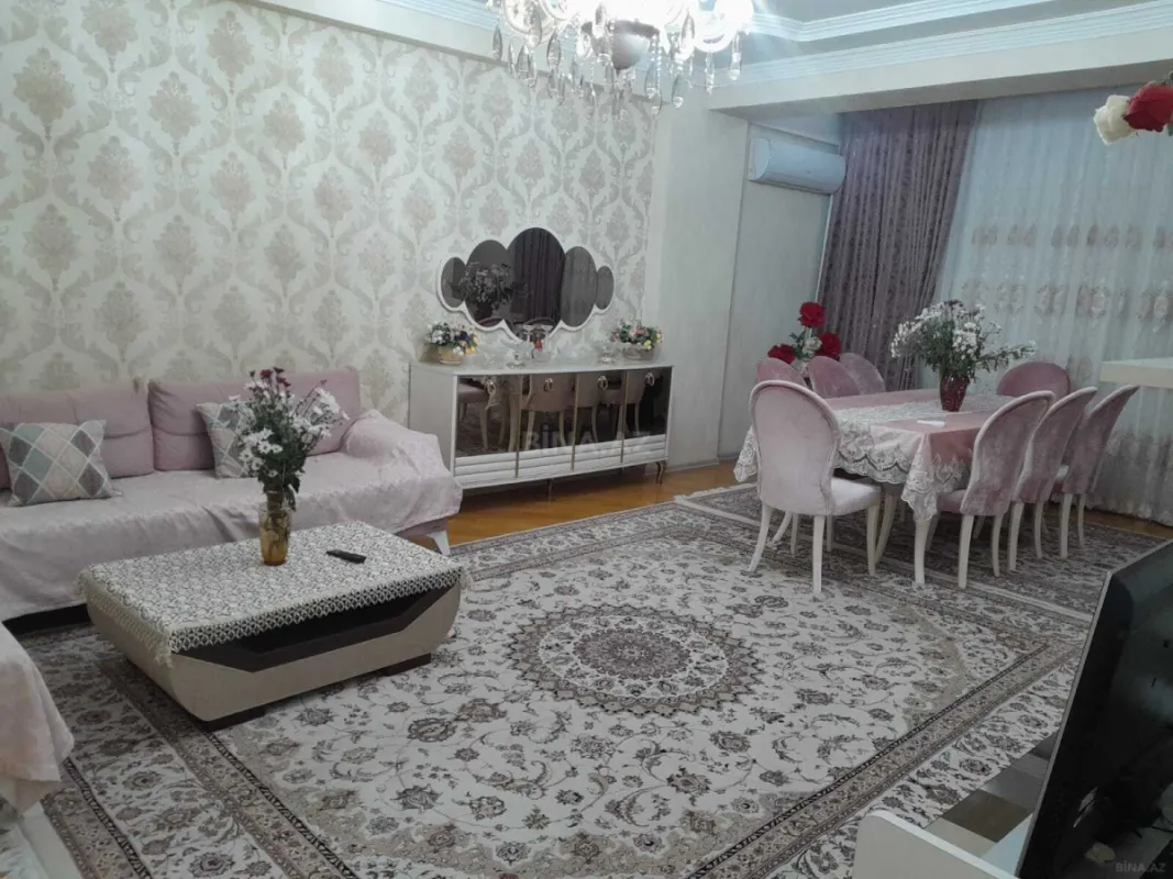 Satılır 3 otaqlı mənzil 138 m²
