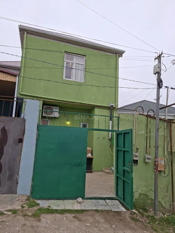 Satılır 5 otaqlı həyət evi 117 m²