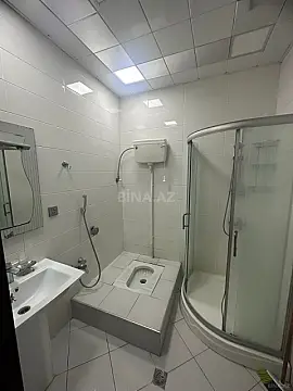 Kirayə verilir 2 otaqlı mənzil 105 m²