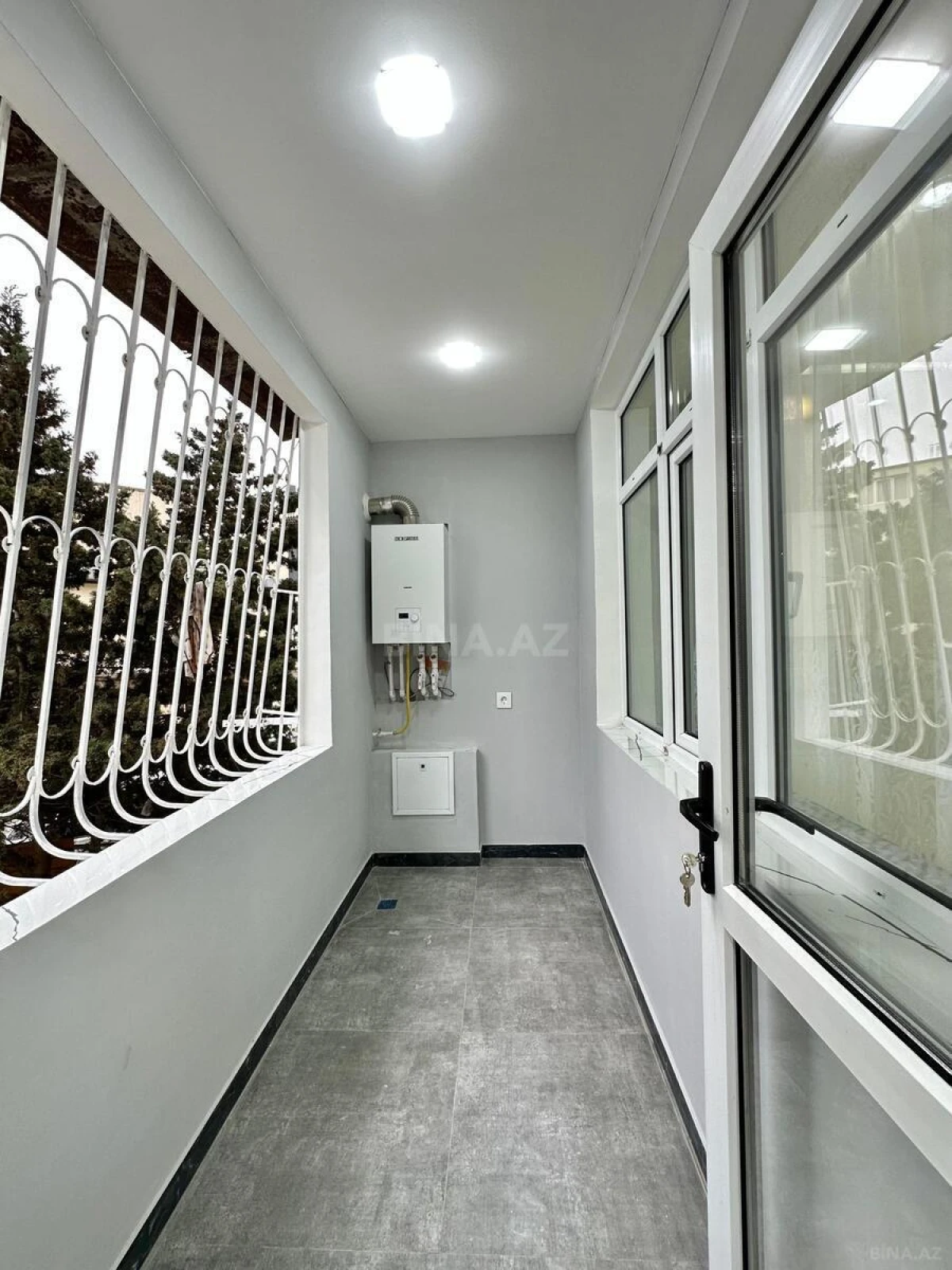Satılır 2 otaqlı mənzil 65 m²