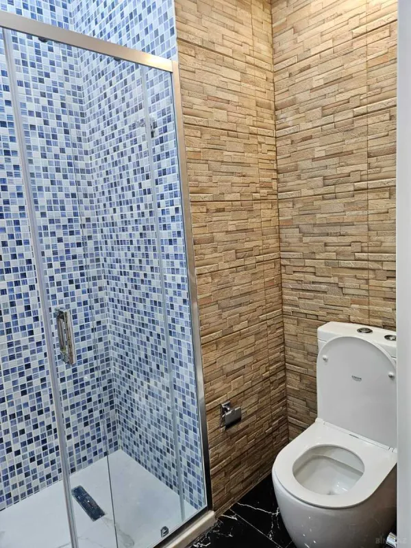 Kirayə verilir 3 otaqlı mənzil 130 m²