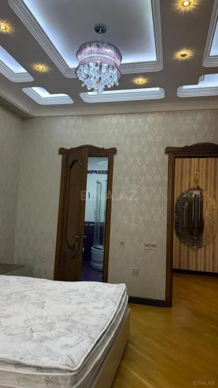 Kirayə verilir 2 otaqlı mənzil 115 m²