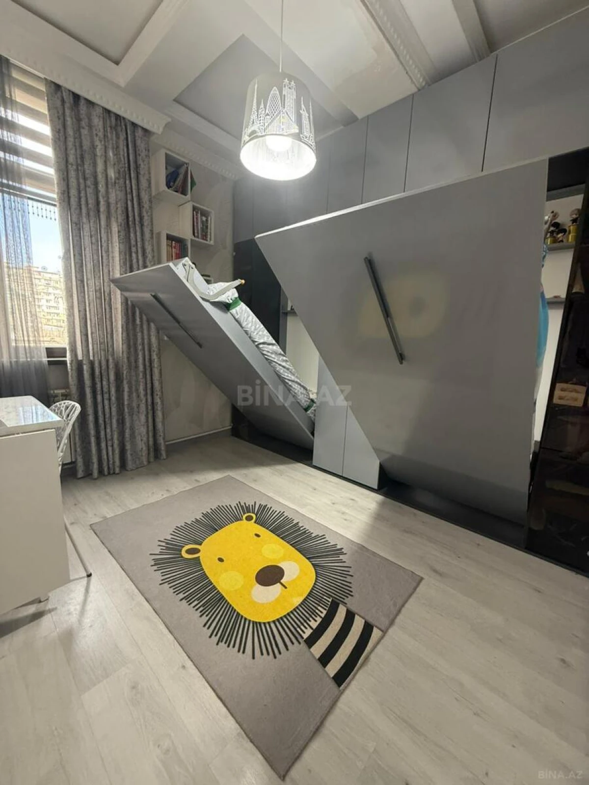 Satılır 3 otaqlı mənzil 92 m²