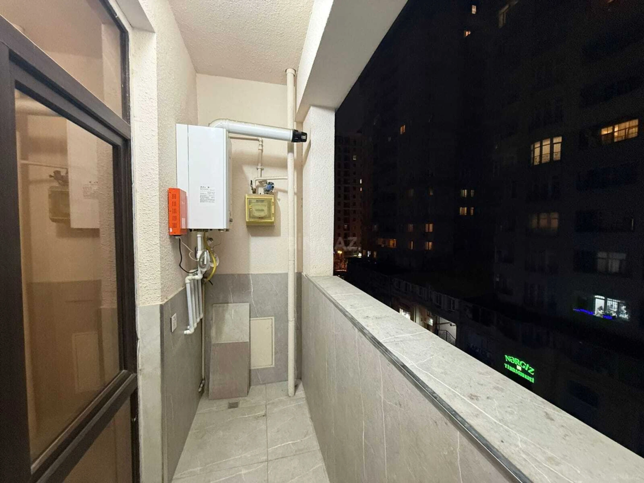 Kirayə verilir 2 otaqlı mənzil 80 m²