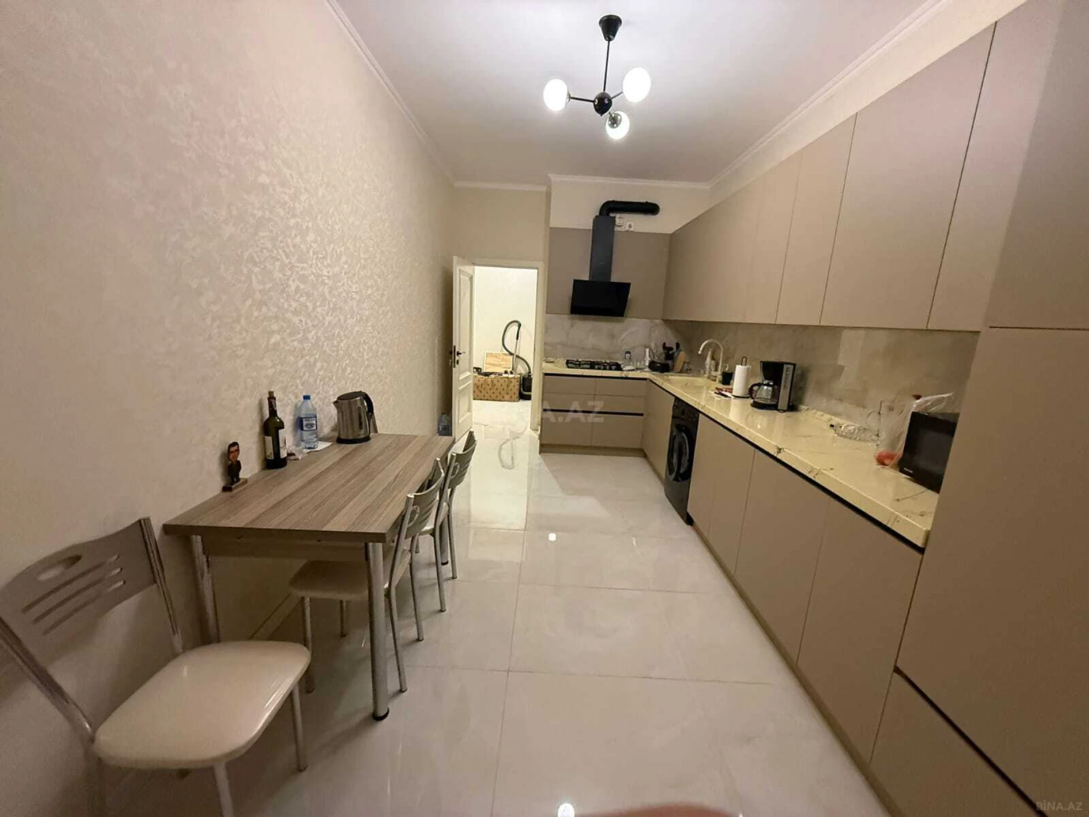 Kirayə verilir 2 otaqlı mənzil 80 m²