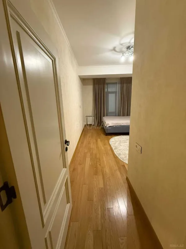 Kirayə verilir 2 otaqlı mənzil 80 m²