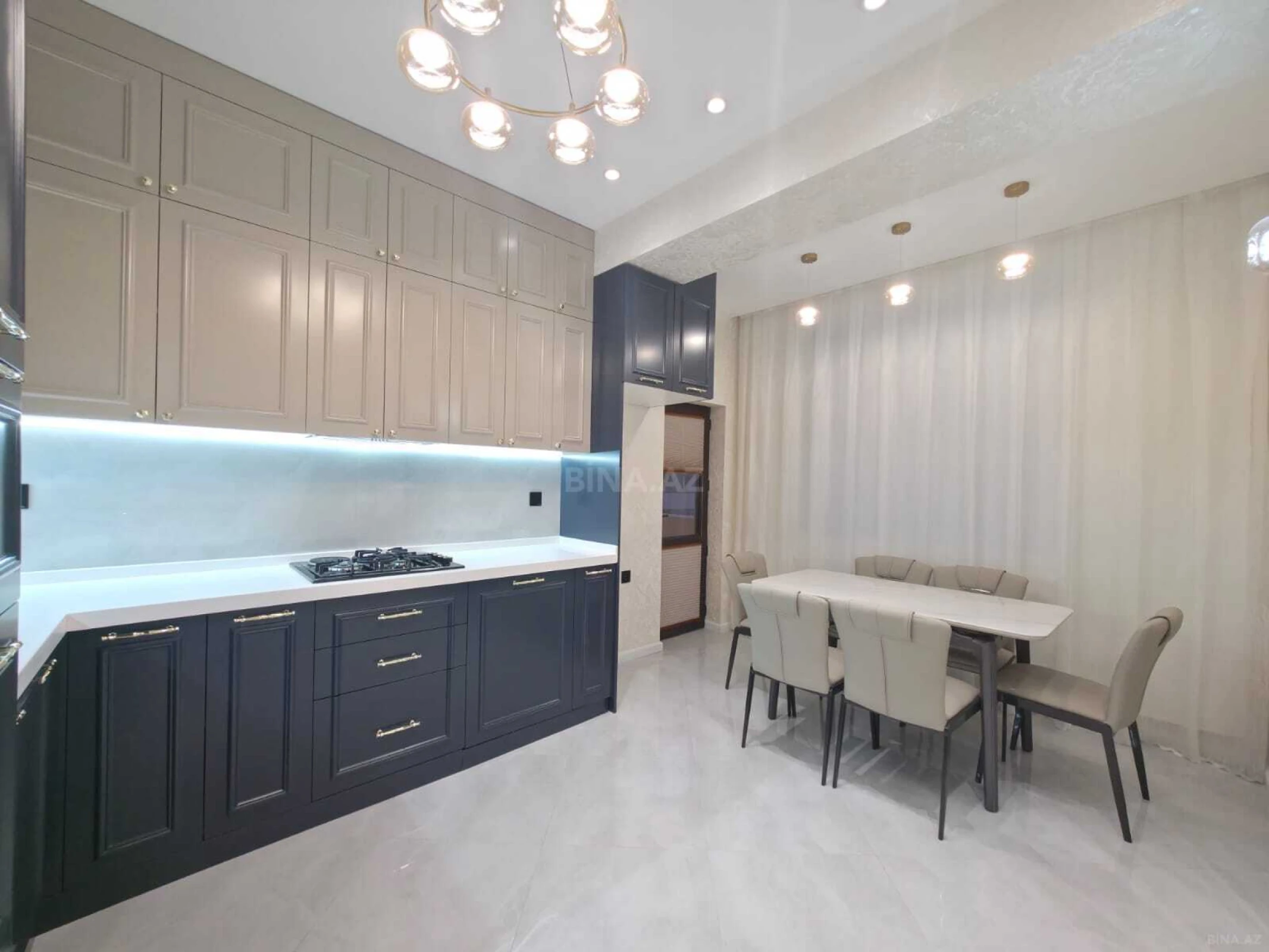 Satılır 3 otaqlı mənzil 109 m²