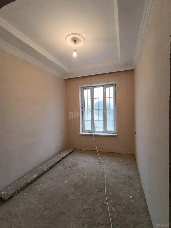 Satılır 4 otaqlı həyət evi 115 m²