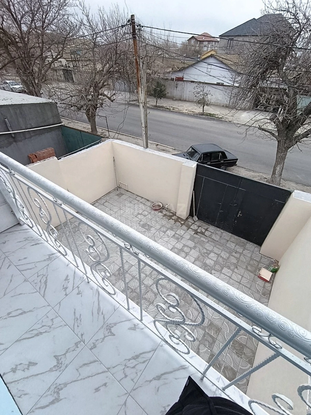 Satılır 4 otaqlı həyət evi 115 m²