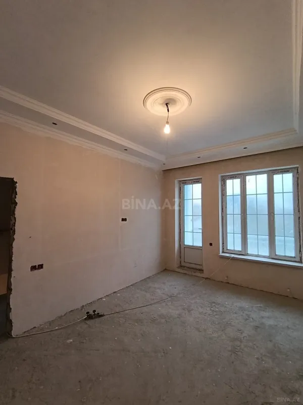 Satılır 4 otaqlı həyət evi 115 m²