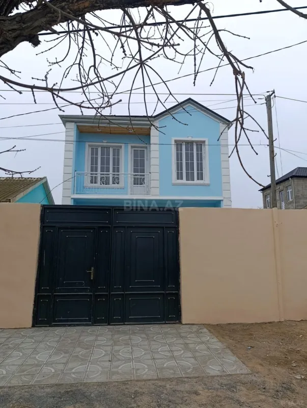 Satılır 4 otaqlı həyət evi 115 m²