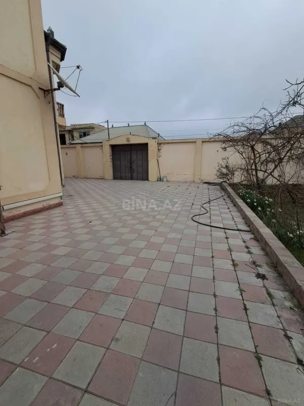 Satılır 7 otaqlı həyət evi 320 m²