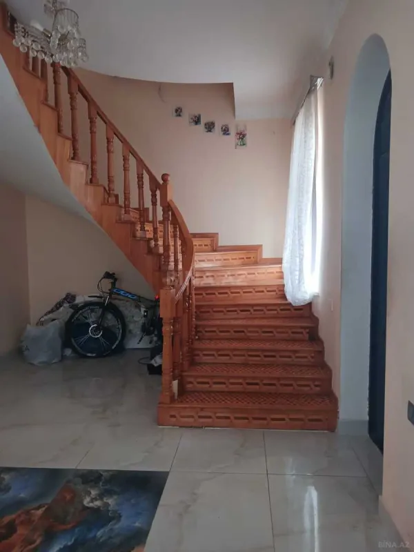 Satılır 7 otaqlı həyət evi 320 m²