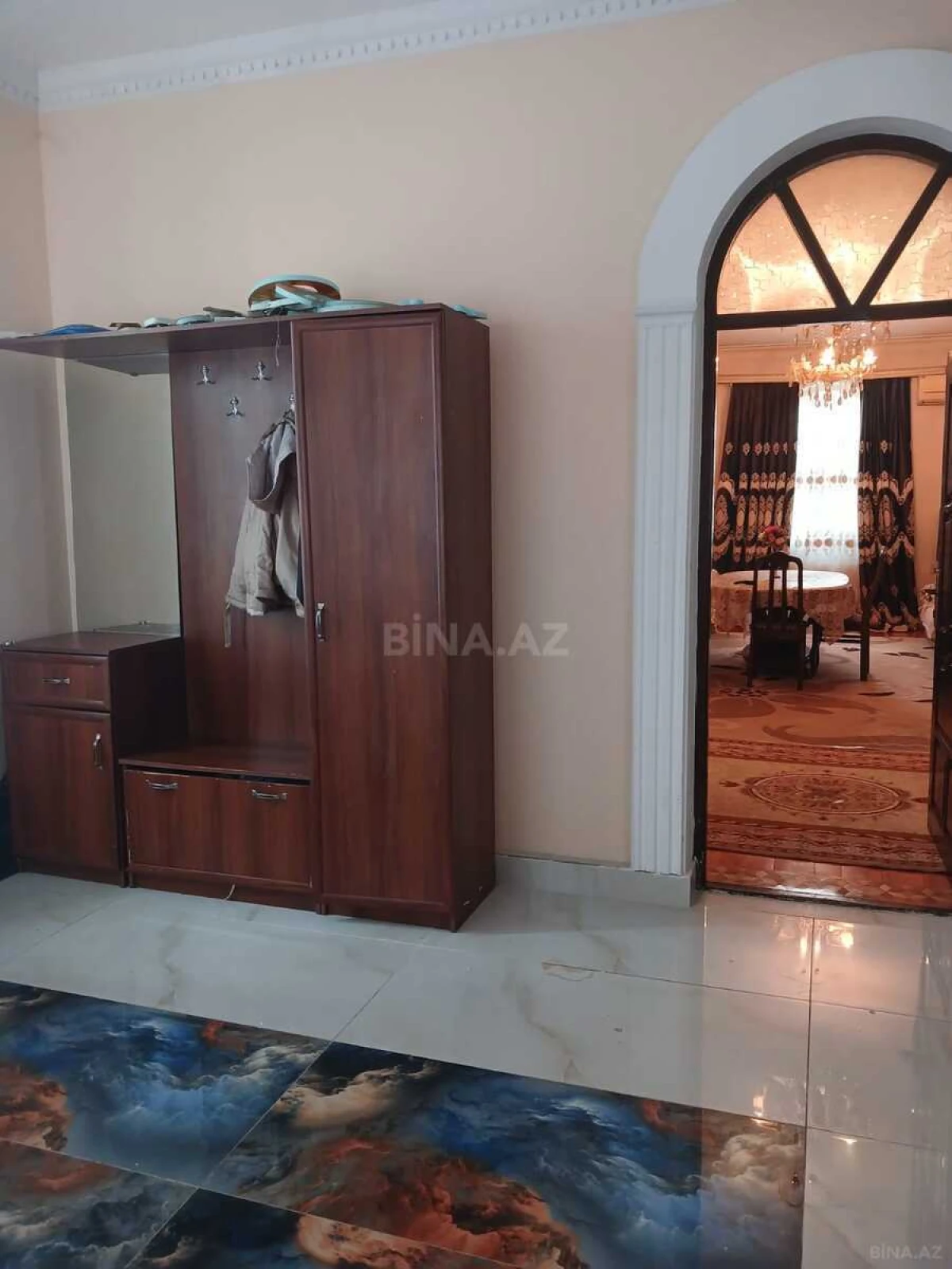 Satılır 7 otaqlı həyət evi 320 m²