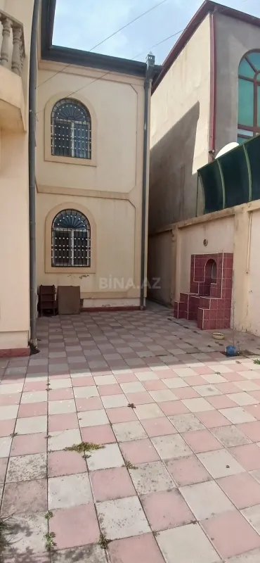 Satılır 7 otaqlı həyət evi 320 m²