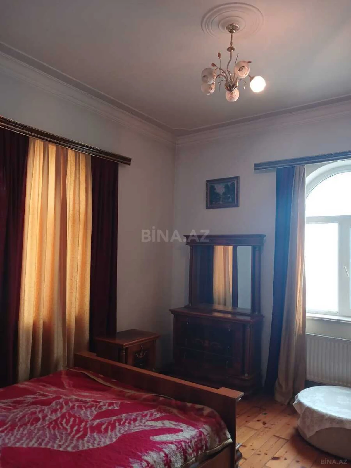 Satılır 7 otaqlı həyət evi 320 m²