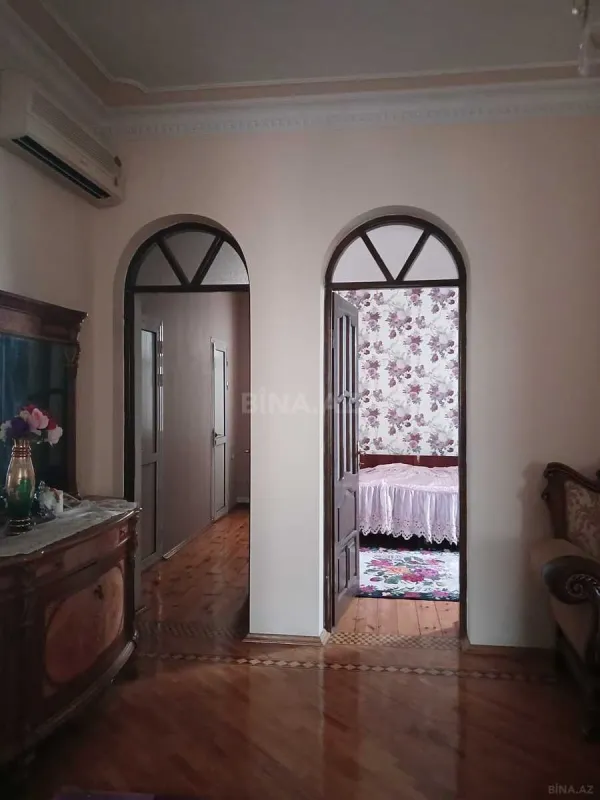 Satılır 7 otaqlı həyət evi 320 m²