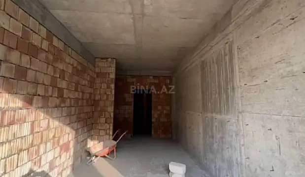 Satılır 3 otaqlı mənzil 134 m²