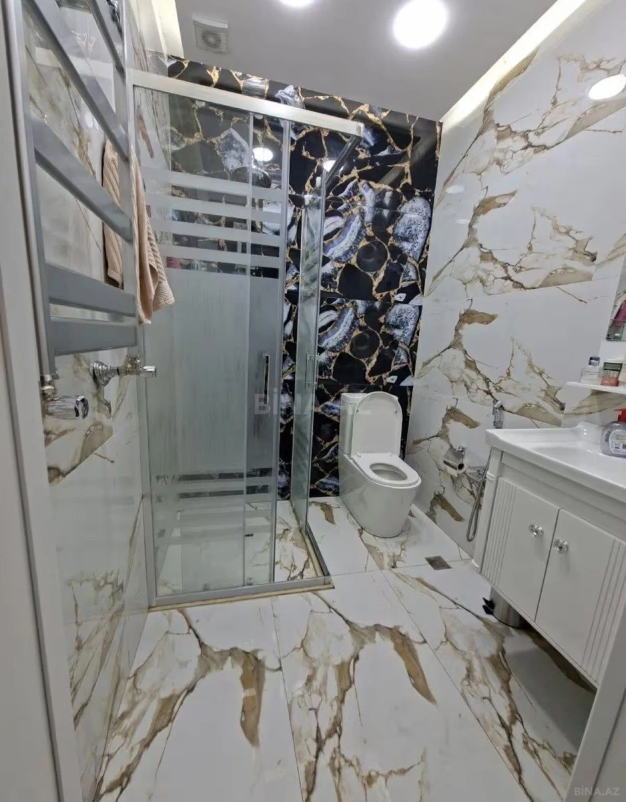 Kirayə verilir 4 otaqlı həyət evi 220 m²