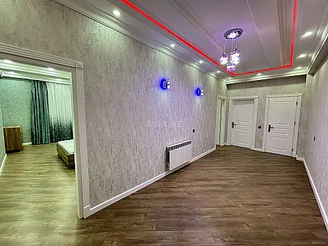 Satılır 2 otaqlı mənzil 100 m²