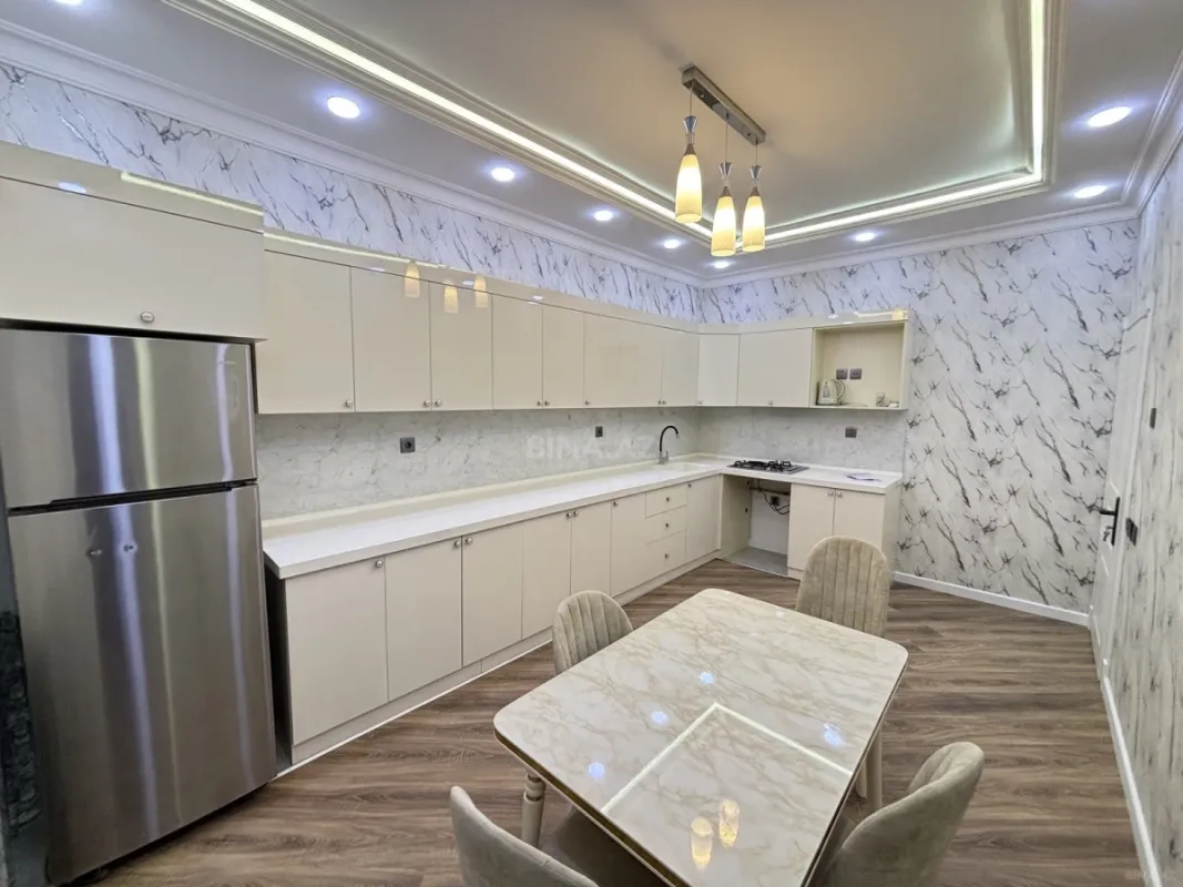 Satılır 2 otaqlı mənzil 100 m²