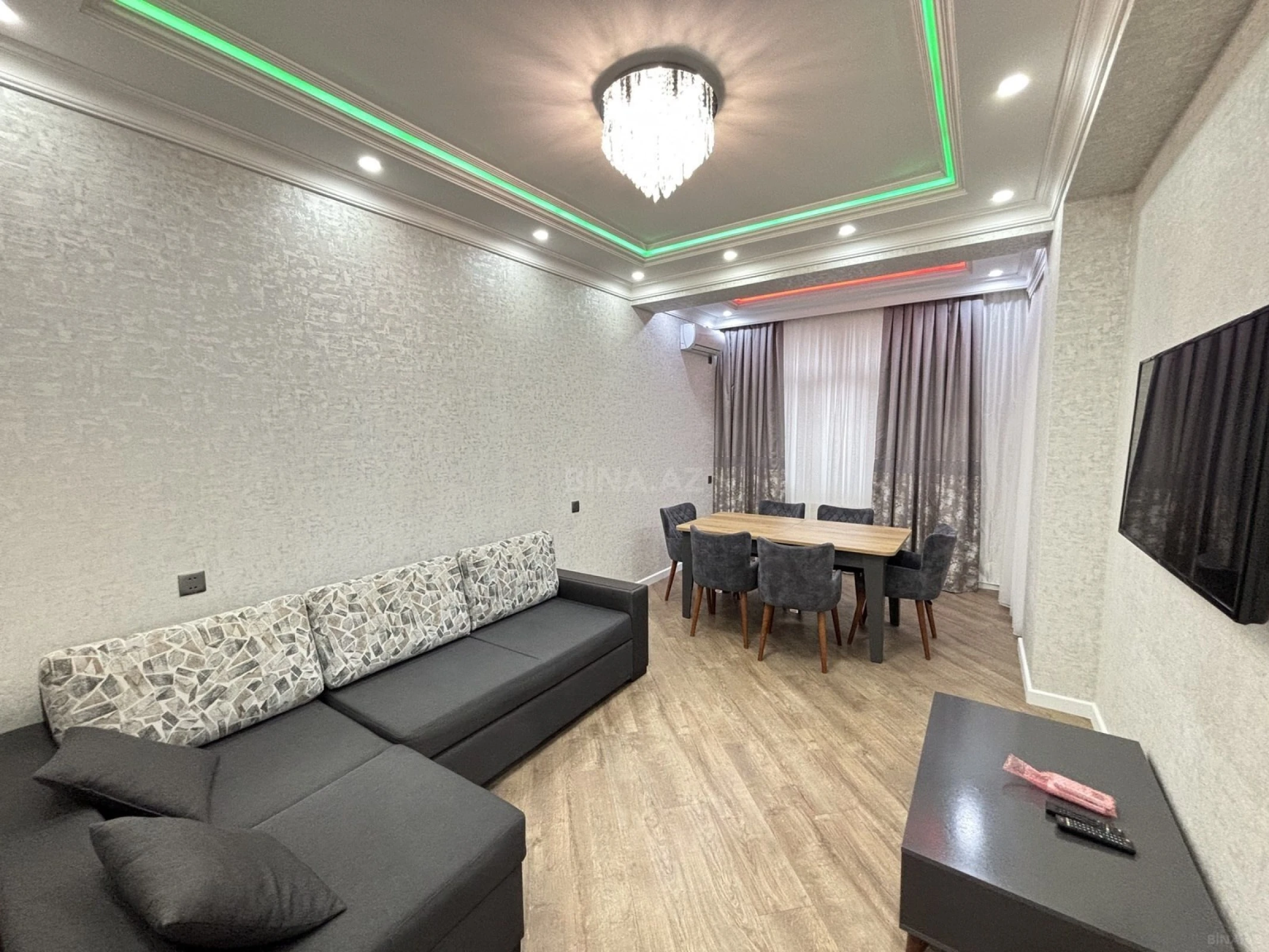 Satılır 2 otaqlı mənzil 100 m²