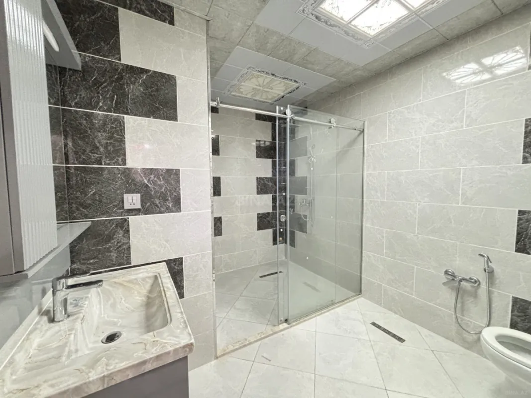 Satılır 2 otaqlı mənzil 100 m²