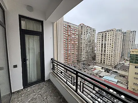 Satılır 2 otaqlı mənzil 100 m²