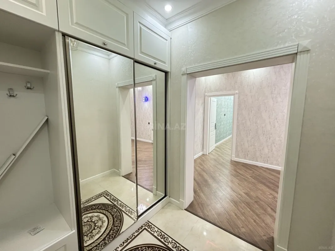 Satılır 2 otaqlı mənzil 100 m²