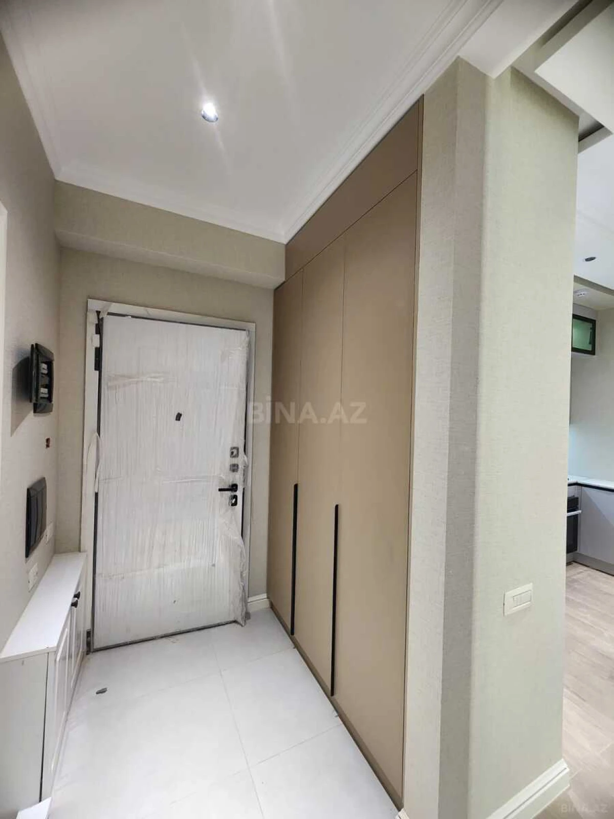 Kirayə verilir 2 otaqlı mənzil 62 m²