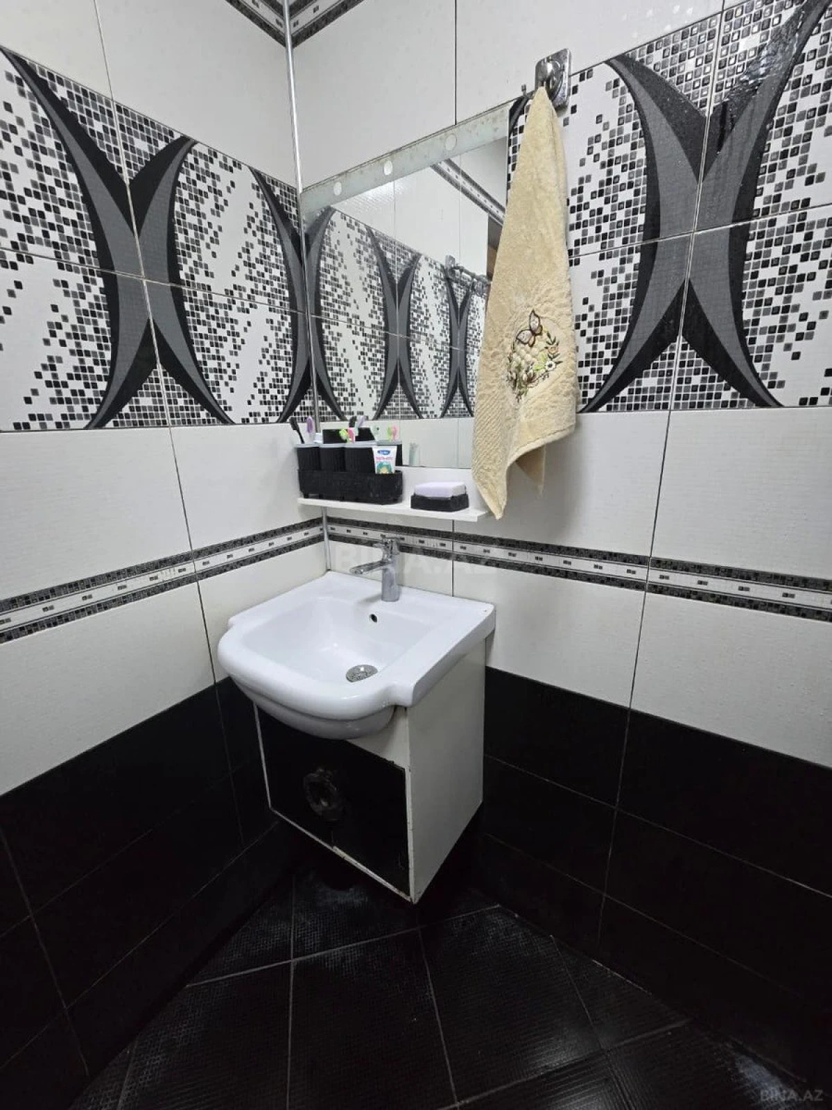 Satılır 2 otaqlı mənzil 45 m²