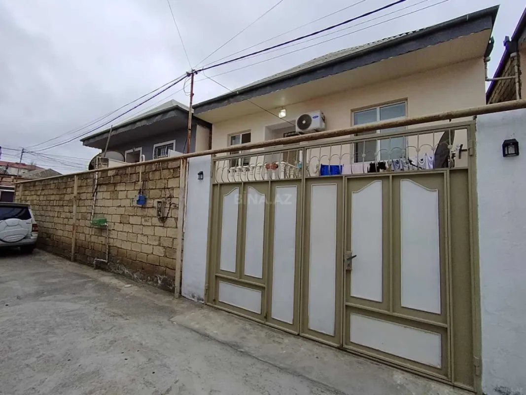 Satılır 4 otaqlı həyət evi 108 m²