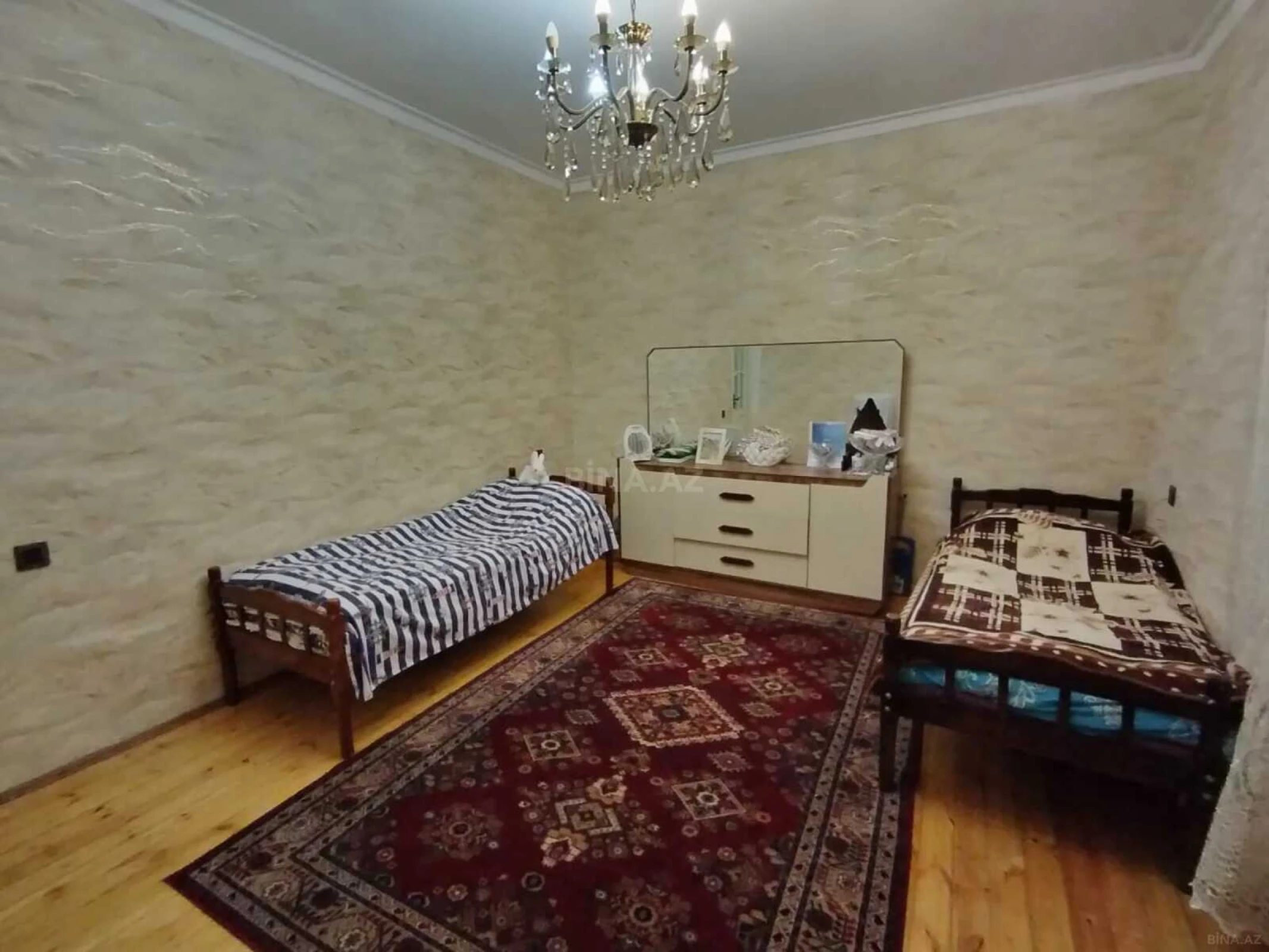 Satılır 4 otaqlı həyət evi 108 m²