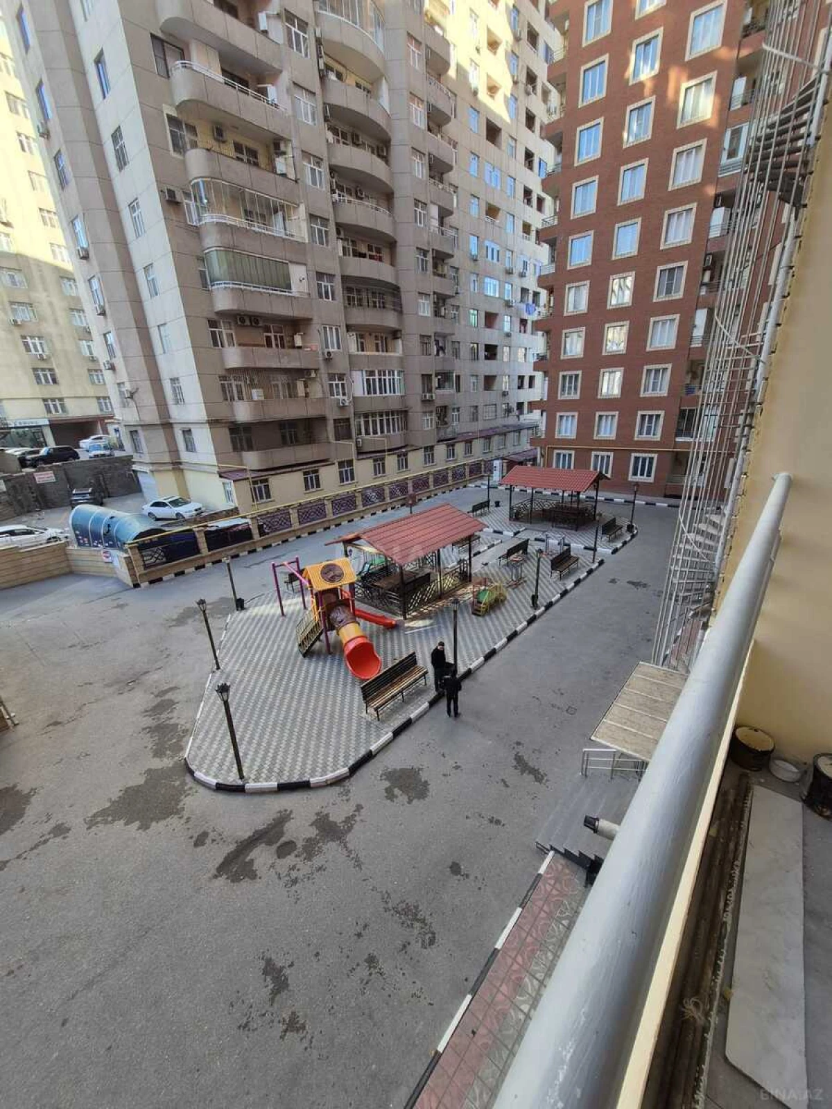 Satılır 2 otaqlı mənzil 66.5 m²