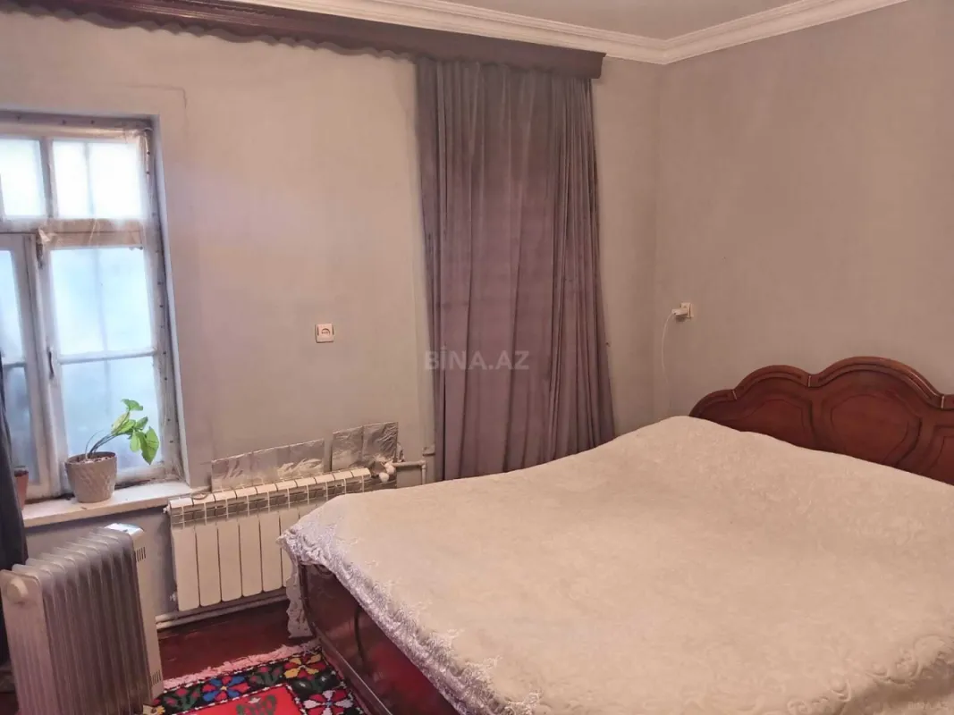 Satılır 6 otaqlı həyət evi 160 m²