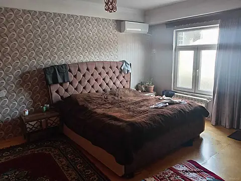Satılır 6 otaqlı həyət evi 160 m²
