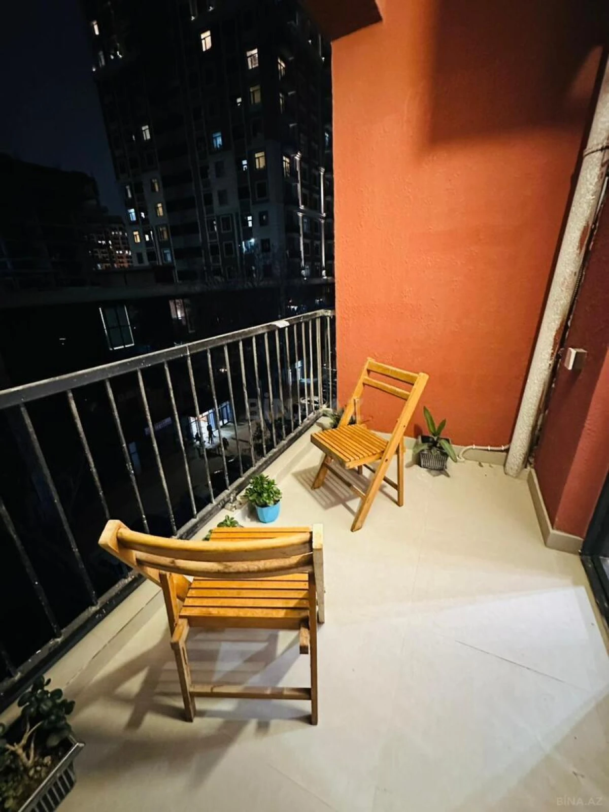 Satılır 2 otaqlı mənzil 64 m²