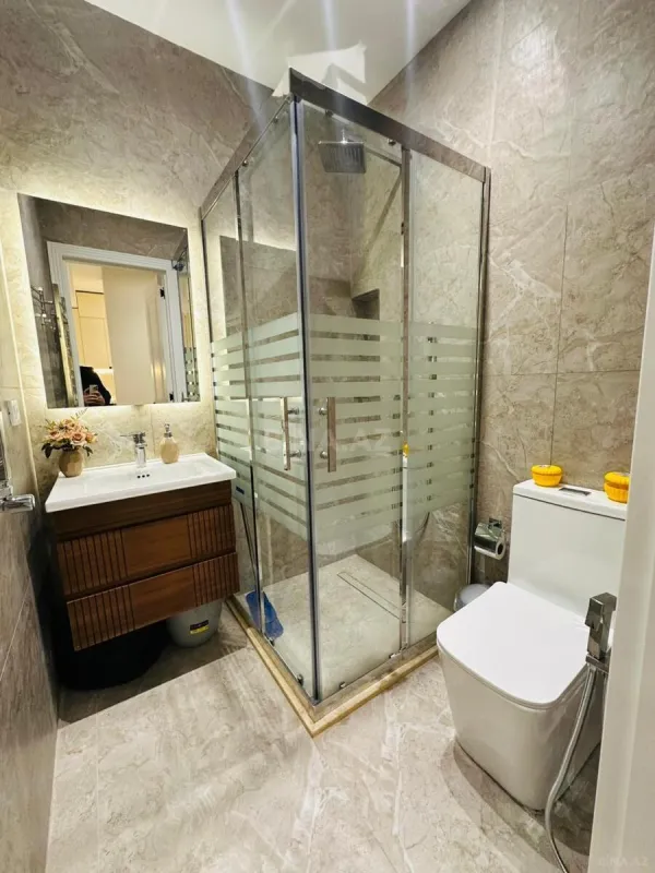 Satılır 2 otaqlı mənzil 64 m²