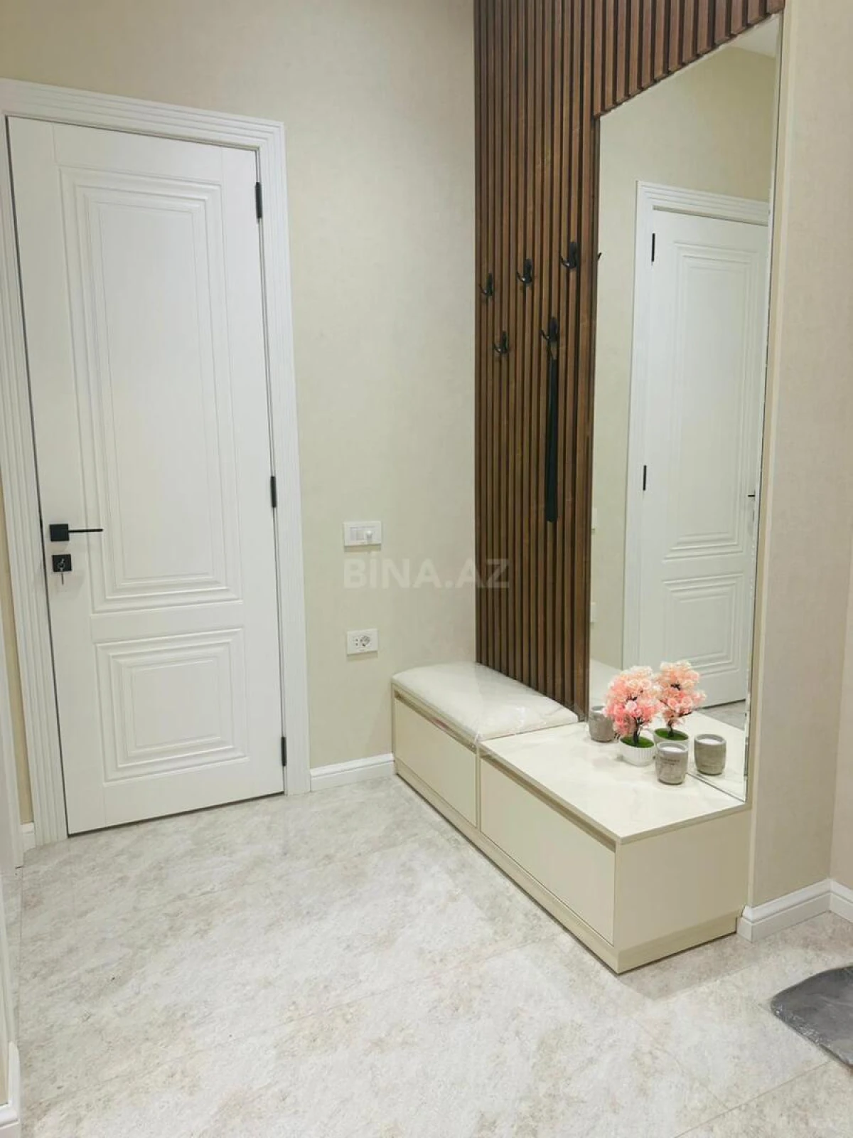 Satılır 2 otaqlı mənzil 64 m²