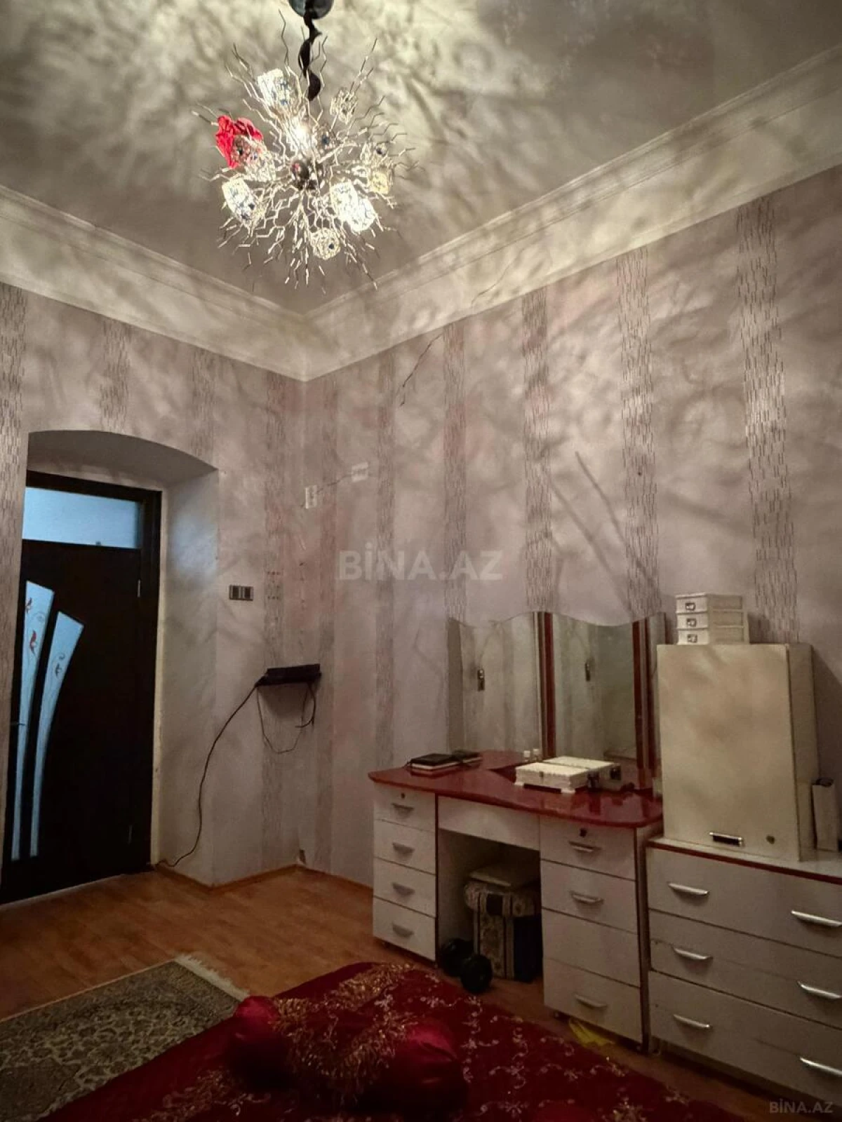 Kirayə verilir 3 otaqlı mənzil 80 m²