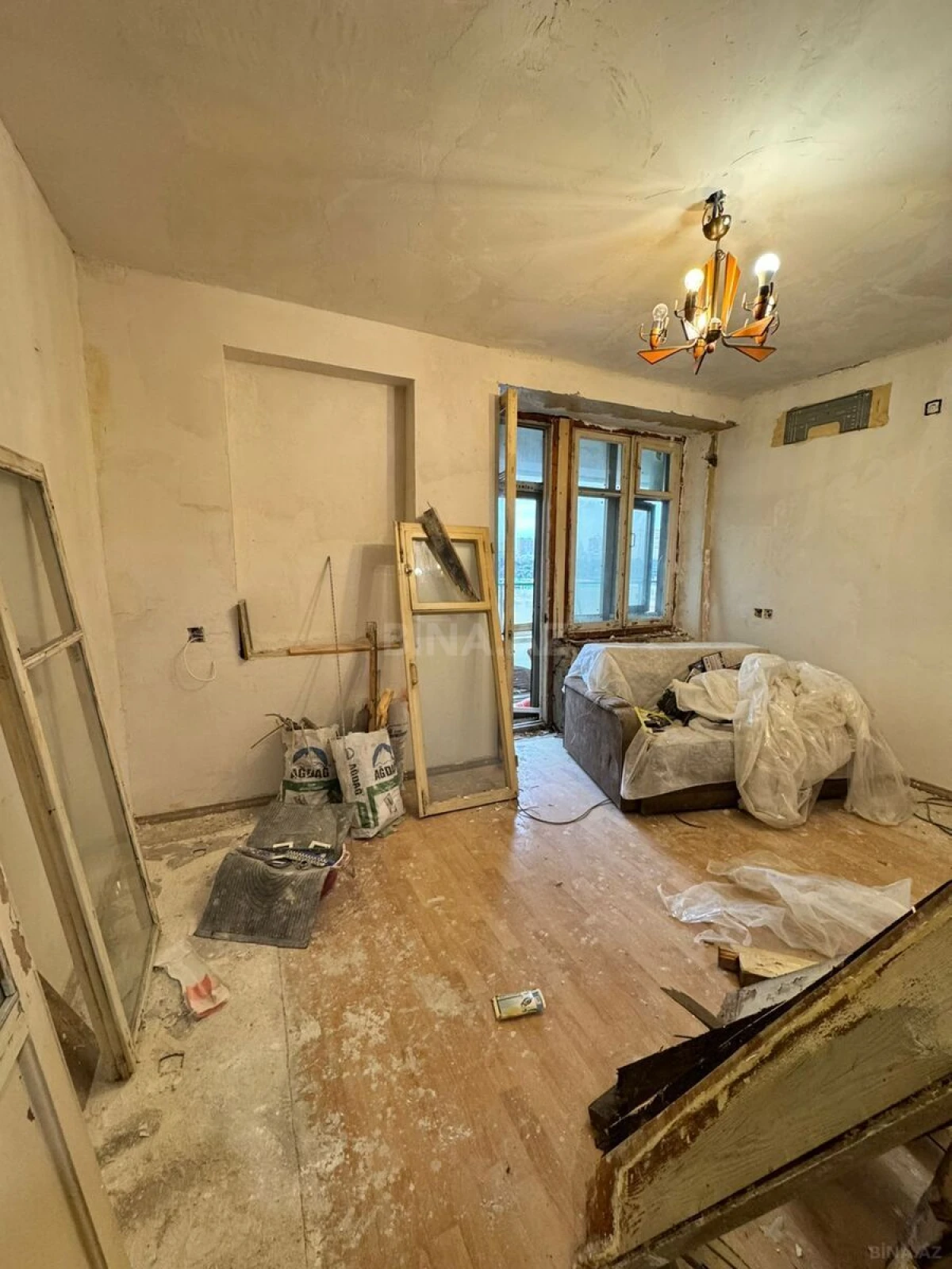 Satılır 2 otaqlı mənzil 32 m²