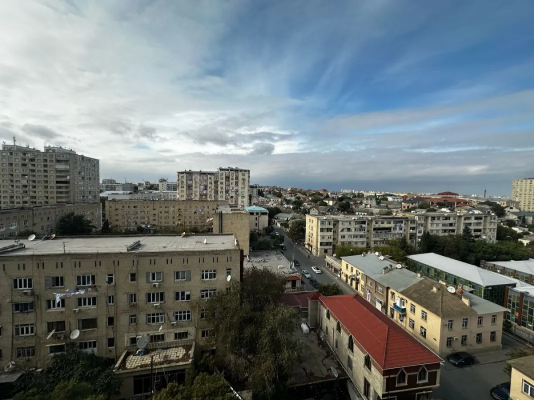 Satılır 2 otaqlı mənzil 91 m²