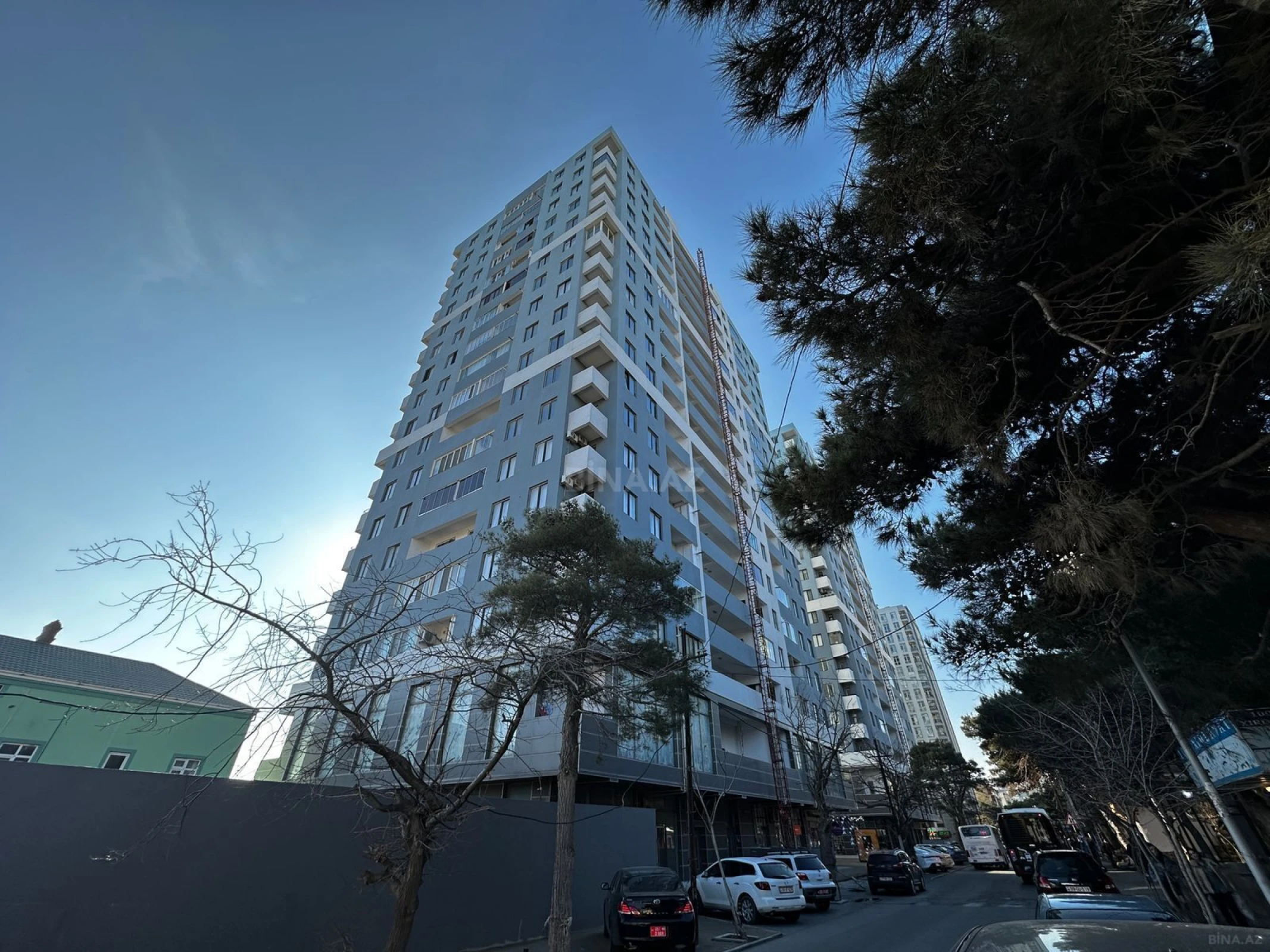 Satılır 2 otaqlı mənzil 91 m²