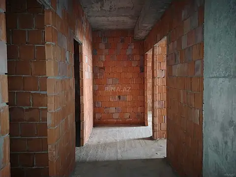 Satılır 3 otaqlı mənzil 163 m²