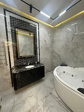 Kirayə verilir 3 otaqlı mənzil 180 m²