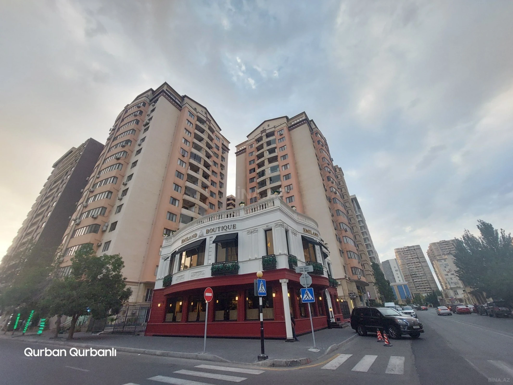 Satılır 3 otaqlı mənzil 120 m²