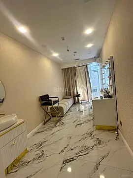 Satılır obyekt 200 m²