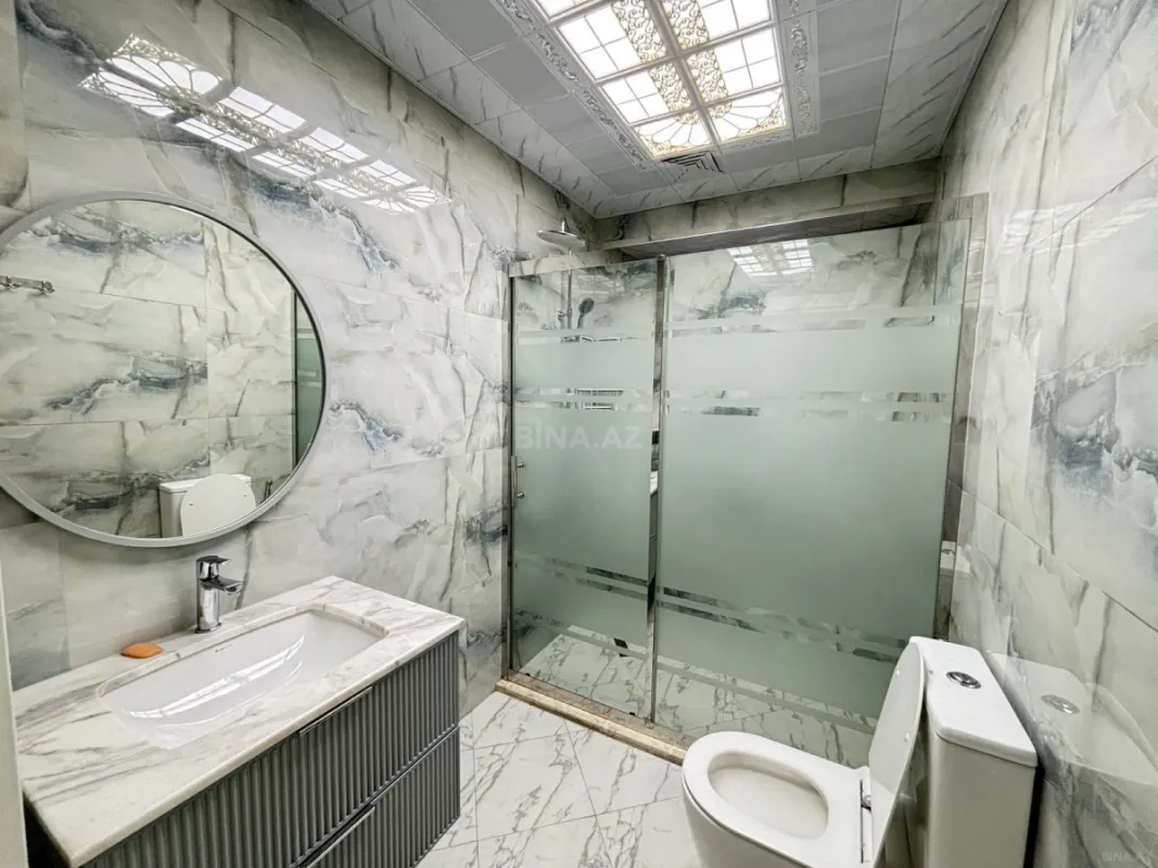 Satılır 3 otaqlı mənzil 130 m²